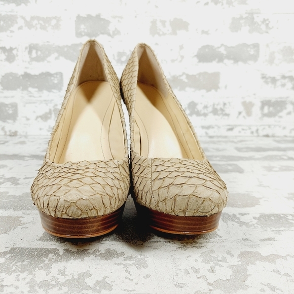 Calvin Klein Tan Round Toe High Heels Pump Shoes I98 - Picture 3 of 13